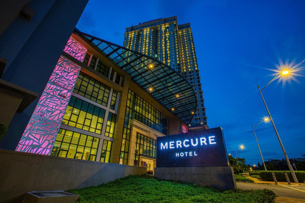 Mercure Living Putrajaya Buitenkant foto Mercure Hotel, Johor