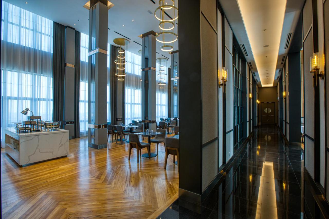 Mercure Living Putrajaya Buitenkant foto The Lounge at KLIA